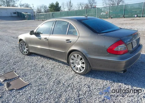 2008 Mercedes-Benz E 350 4Matic z USA, uszkodzony, nr VIN WDBUF87X08B334237